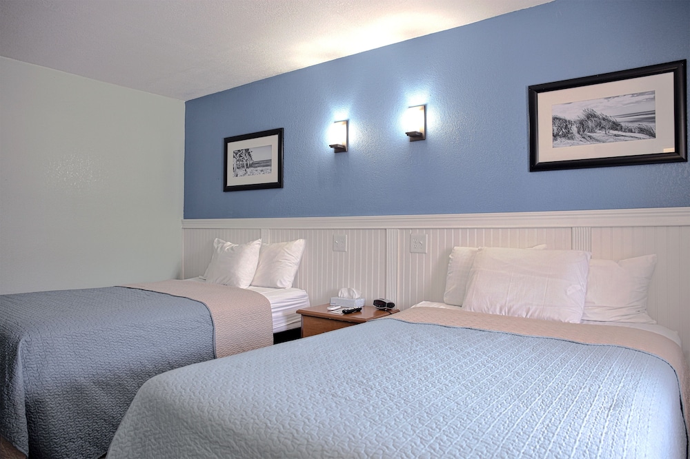 Colonial Inn Motel 34/77