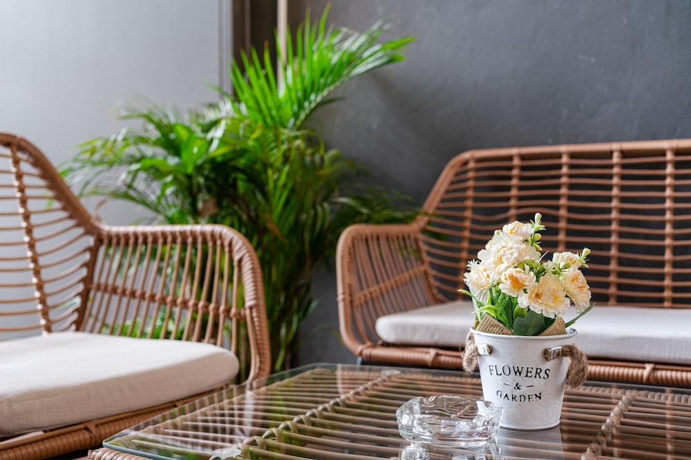 Aspira Gems Center Silom 36/37