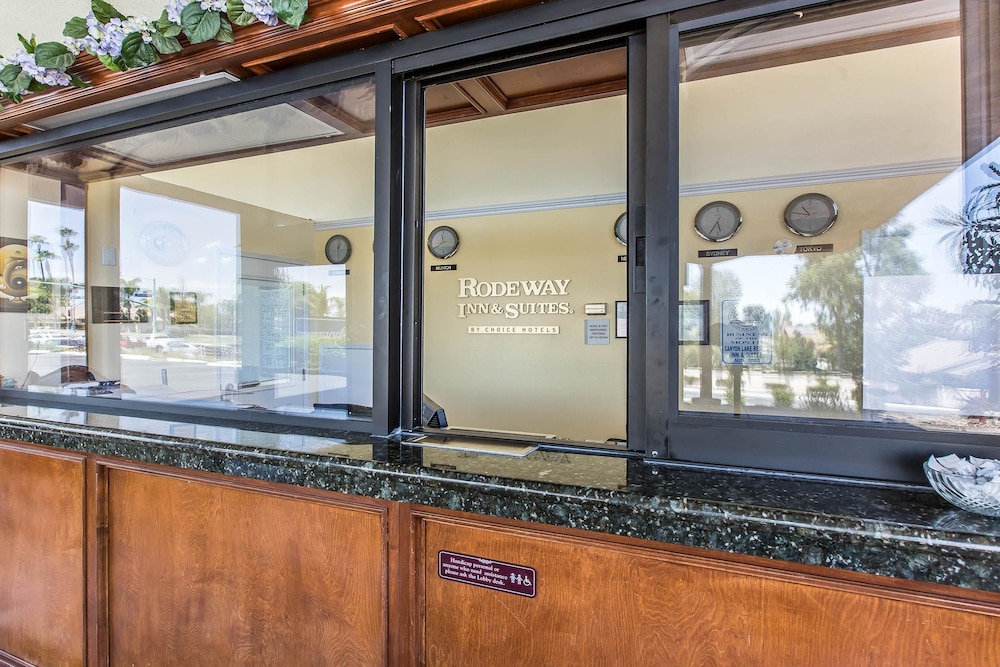 Rodeway Inn & Suites Canyon Lake Menifee West 12/62