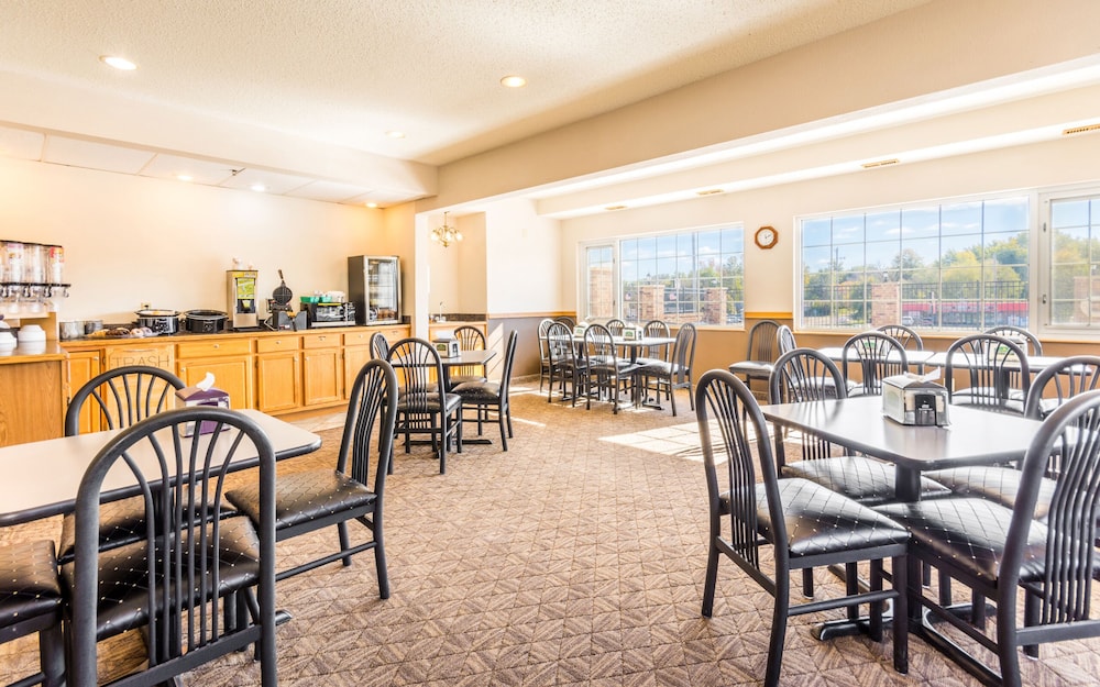 Wamego Inn And Suites 10/16