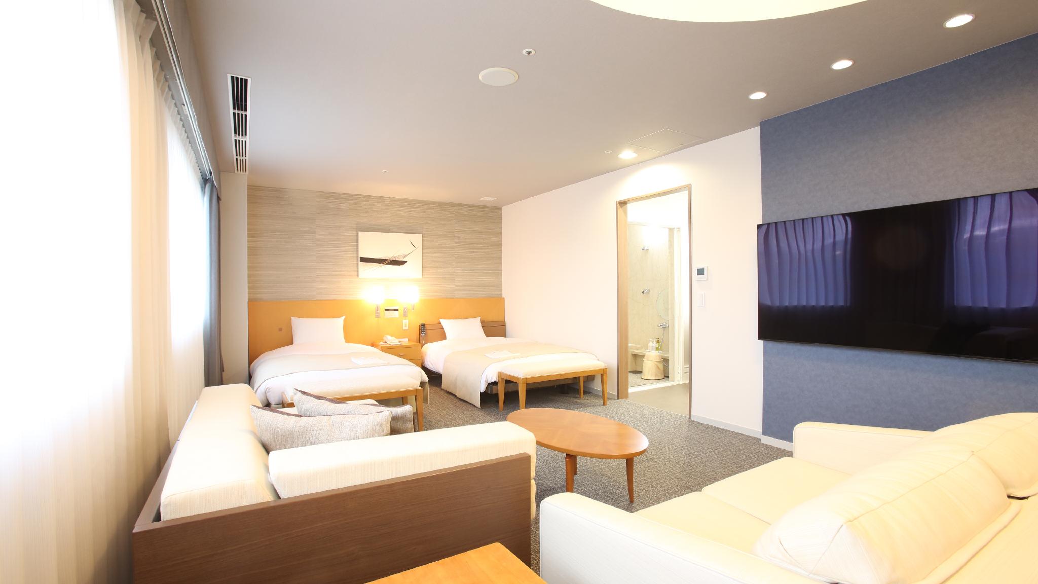 Universal, Deluxe, Suite, Twin Beds, Park View