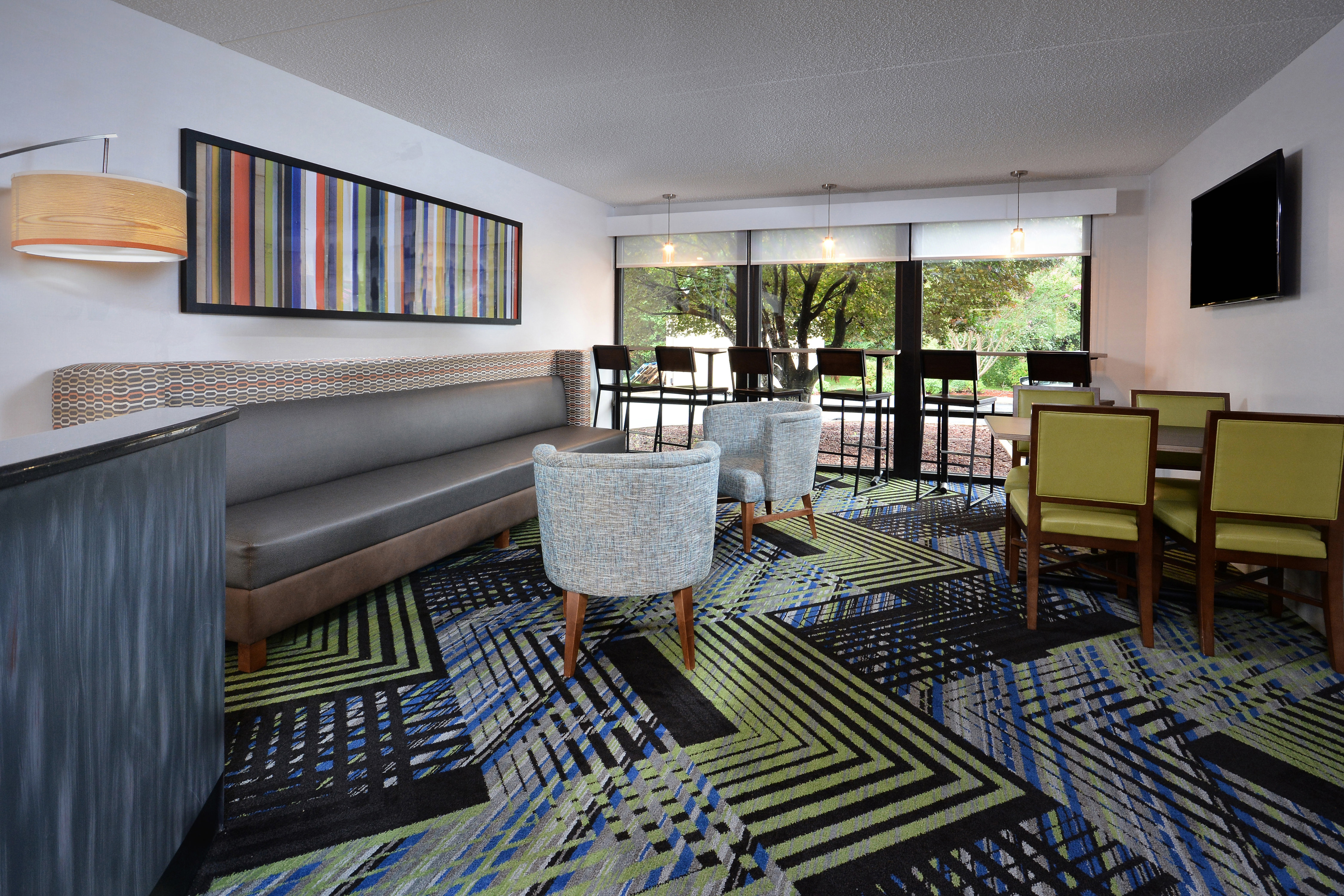 Holiday Inn Express Lynchburg 38/53