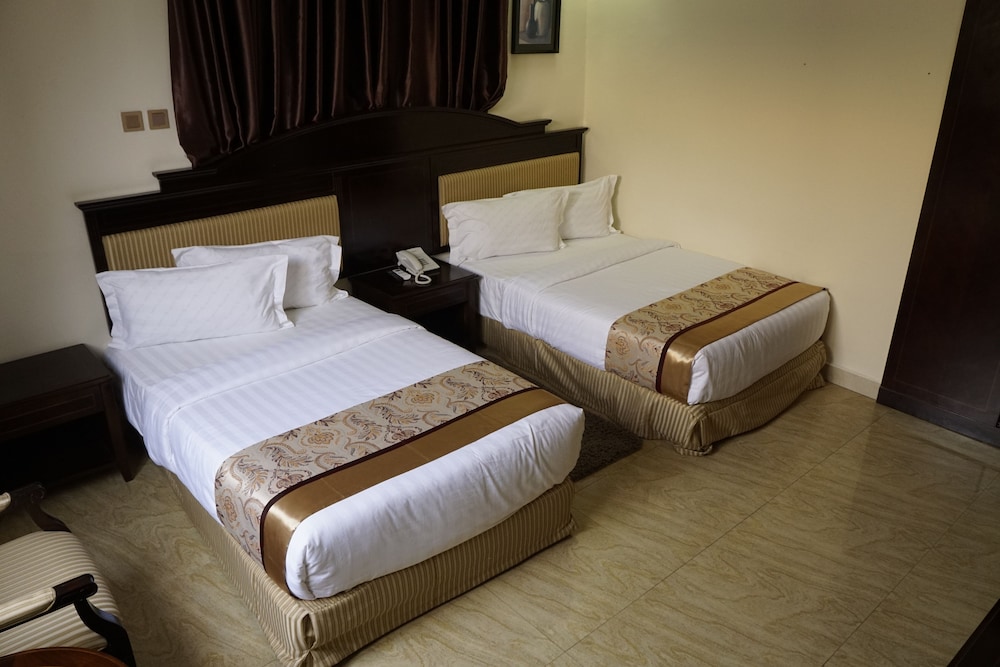 Sonia Hotel 5/28