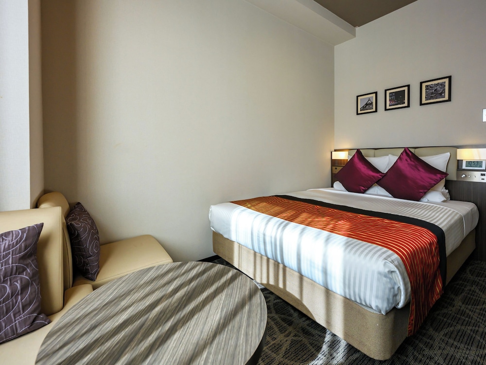 SUPERIOR, DOUBLE BED, NO CLEANING SERVICES
