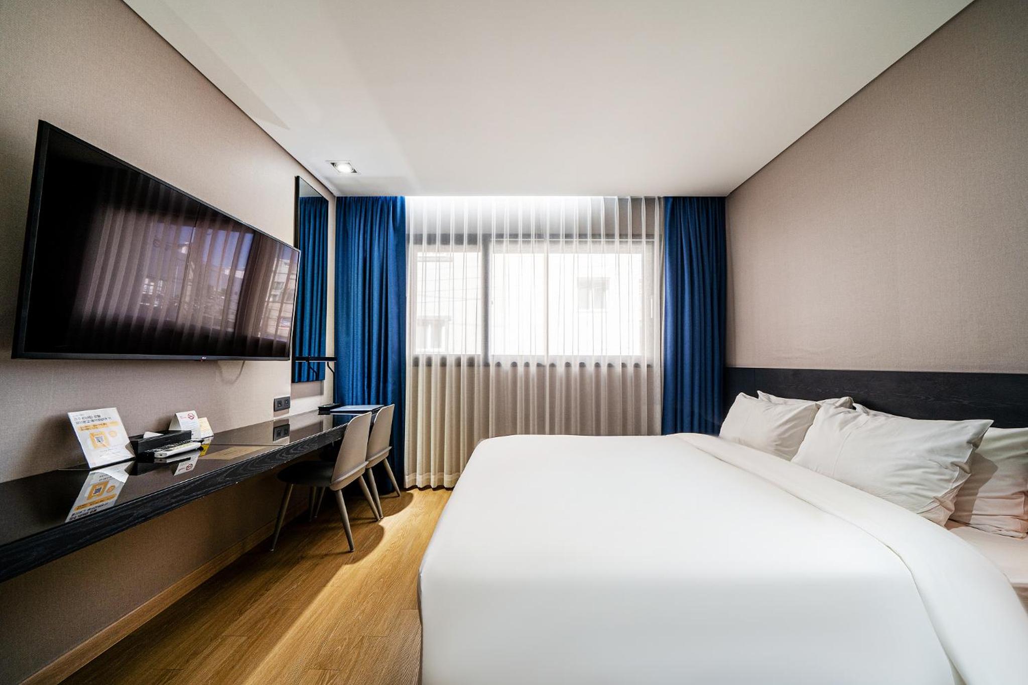 غرفة بسرير مزدوج لذوي الإعاقة، Rivertain Hotel Gyeongju 2/10