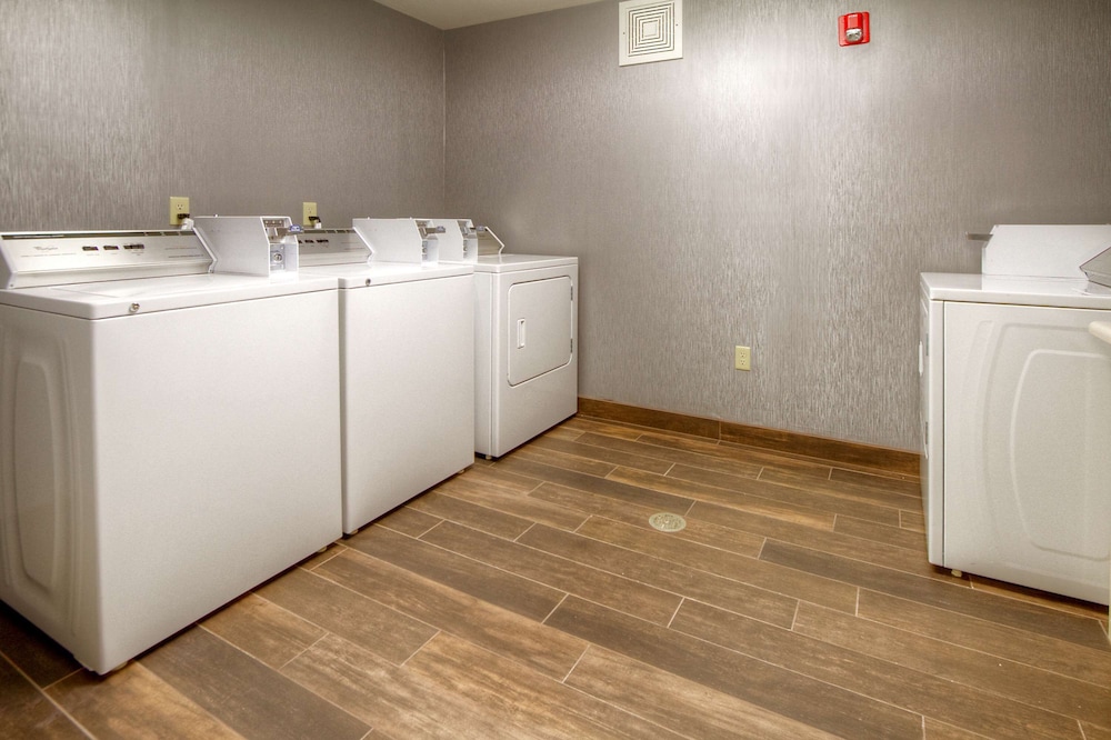 Hampton Inn Milpitas 7/40