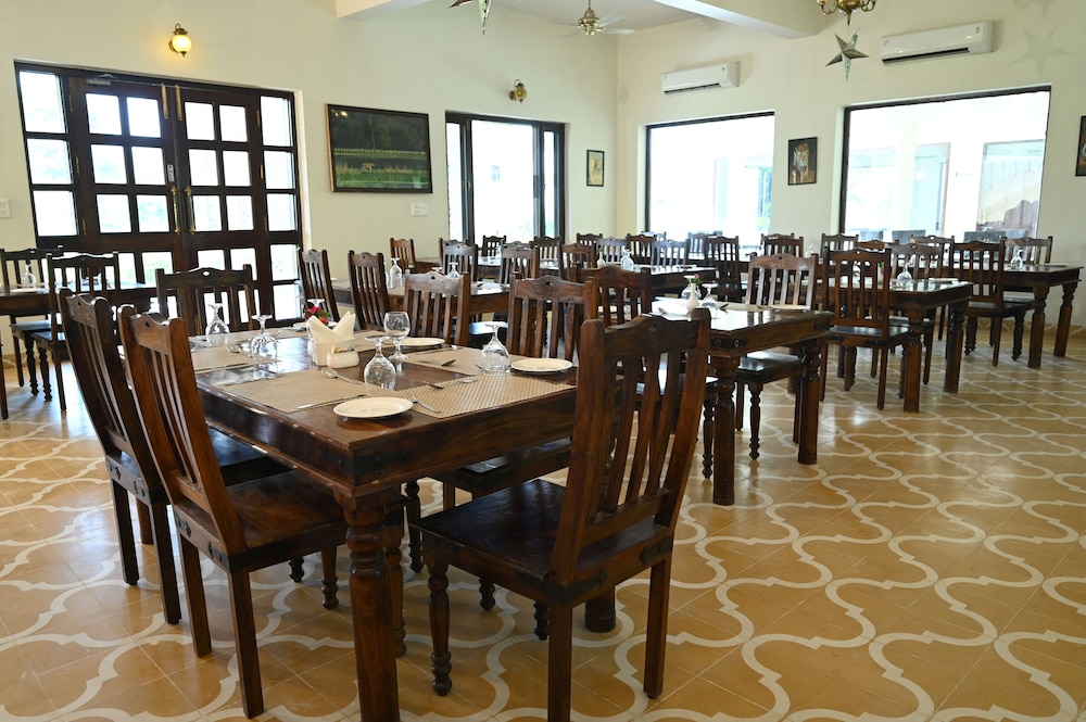 ClarksInn Suites Ranthambore 46/62