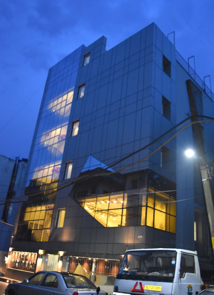 Hotel Tara Palace Daryaganj 1/32