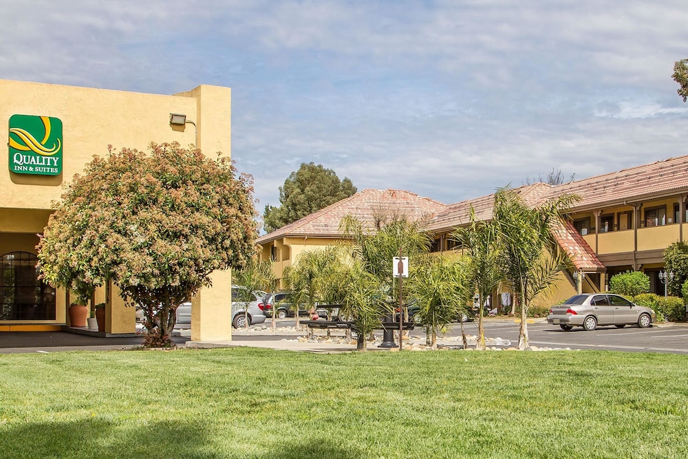 Quality Inn & Suites Gilroy CA 3/47