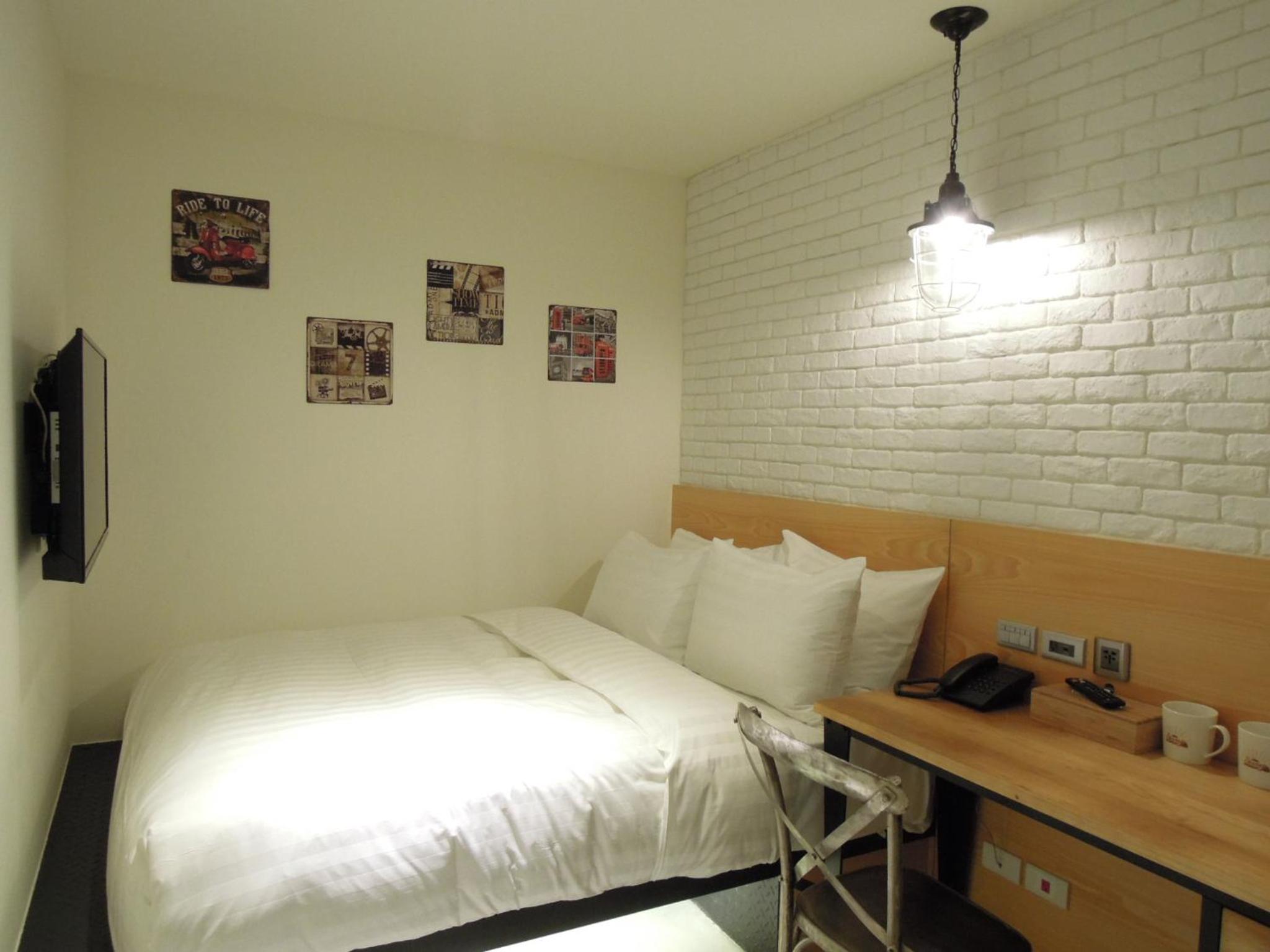 STANDARD, DOUBLE BED