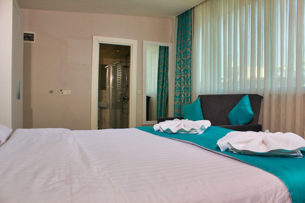 Berrak Su Hotel 23/50