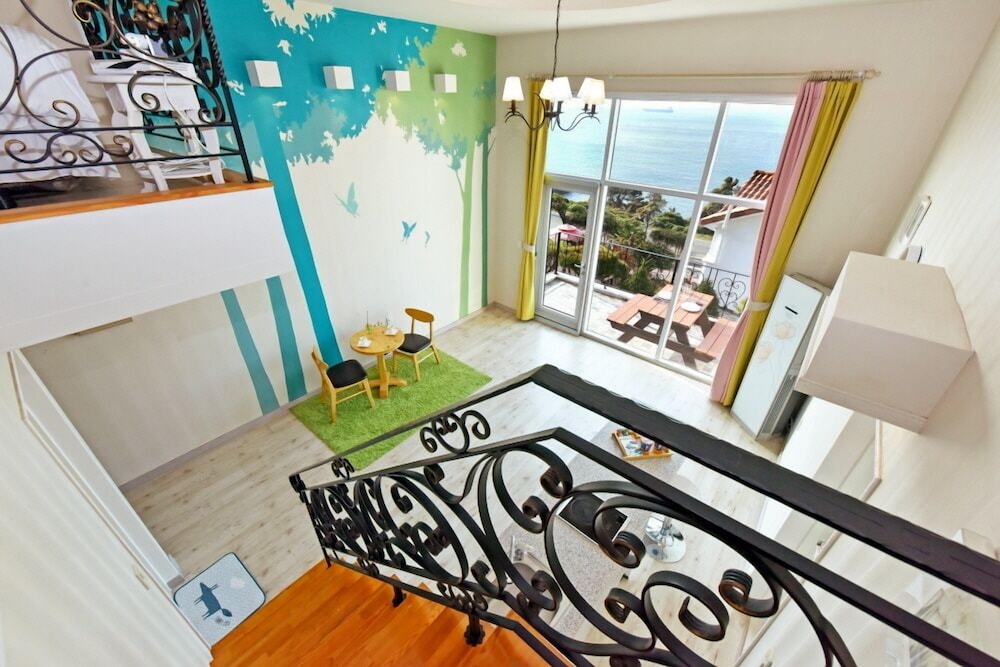 Namhae Bluemare Pension 14/50
