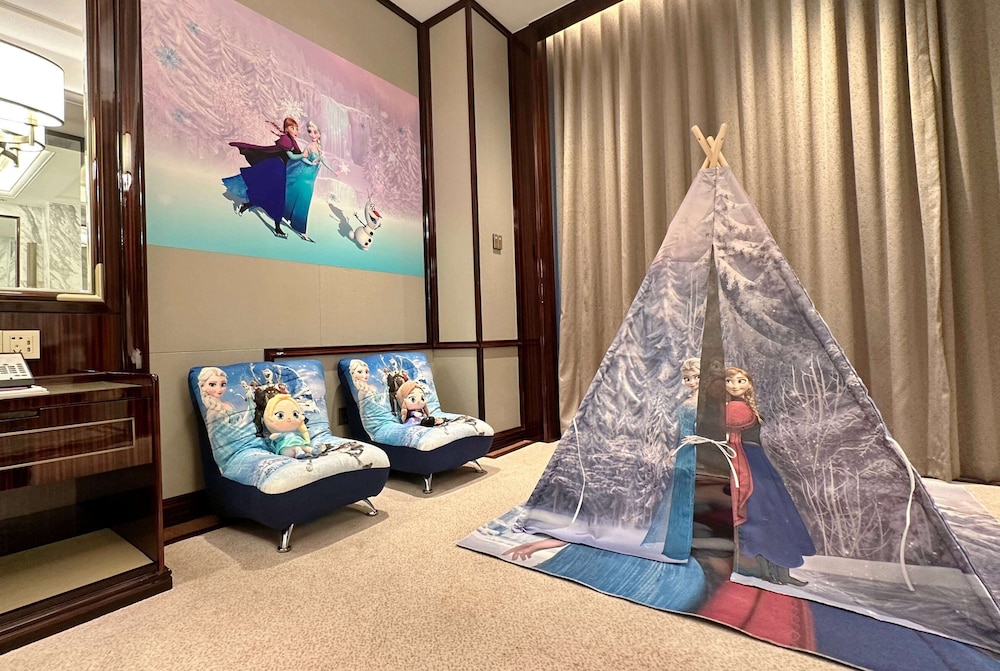 Wyndham Grand Tongren Downtown Hotel 35/56