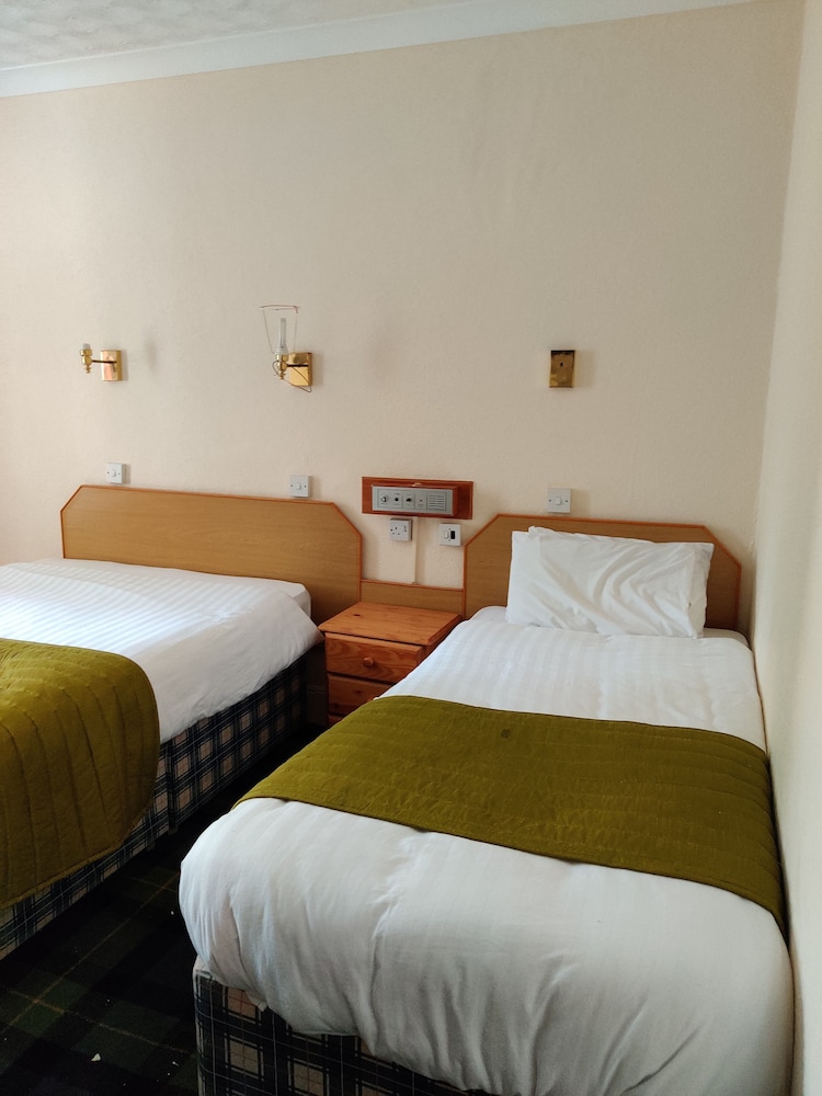 Inglewood Palm Hotel, Abbey Sands Torquay 7/32