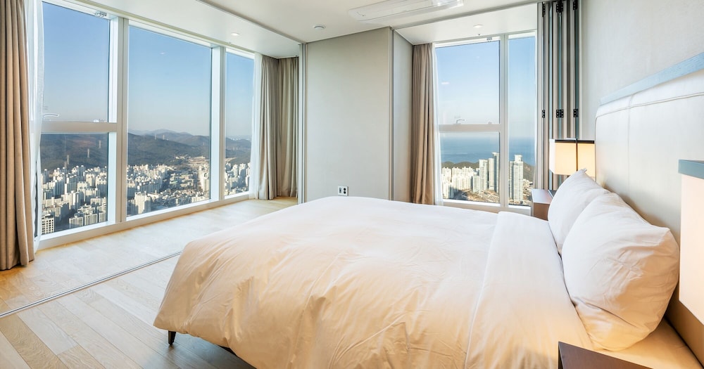ROYAL, PENTHOUSE, HOUSE, BEACH VIEW