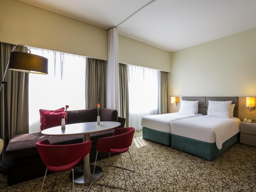 Novotel Suites Mall Avenue Dubai 13/49