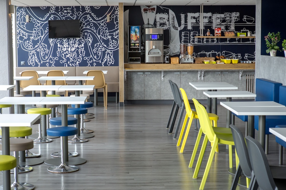 Ibis budget Frejus Saint Raphael Centre et Plage 49/64