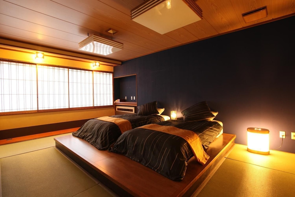 Takamiya Ryokan Yamakawa (ex Yumori Shomian Yamakawa) 30/49