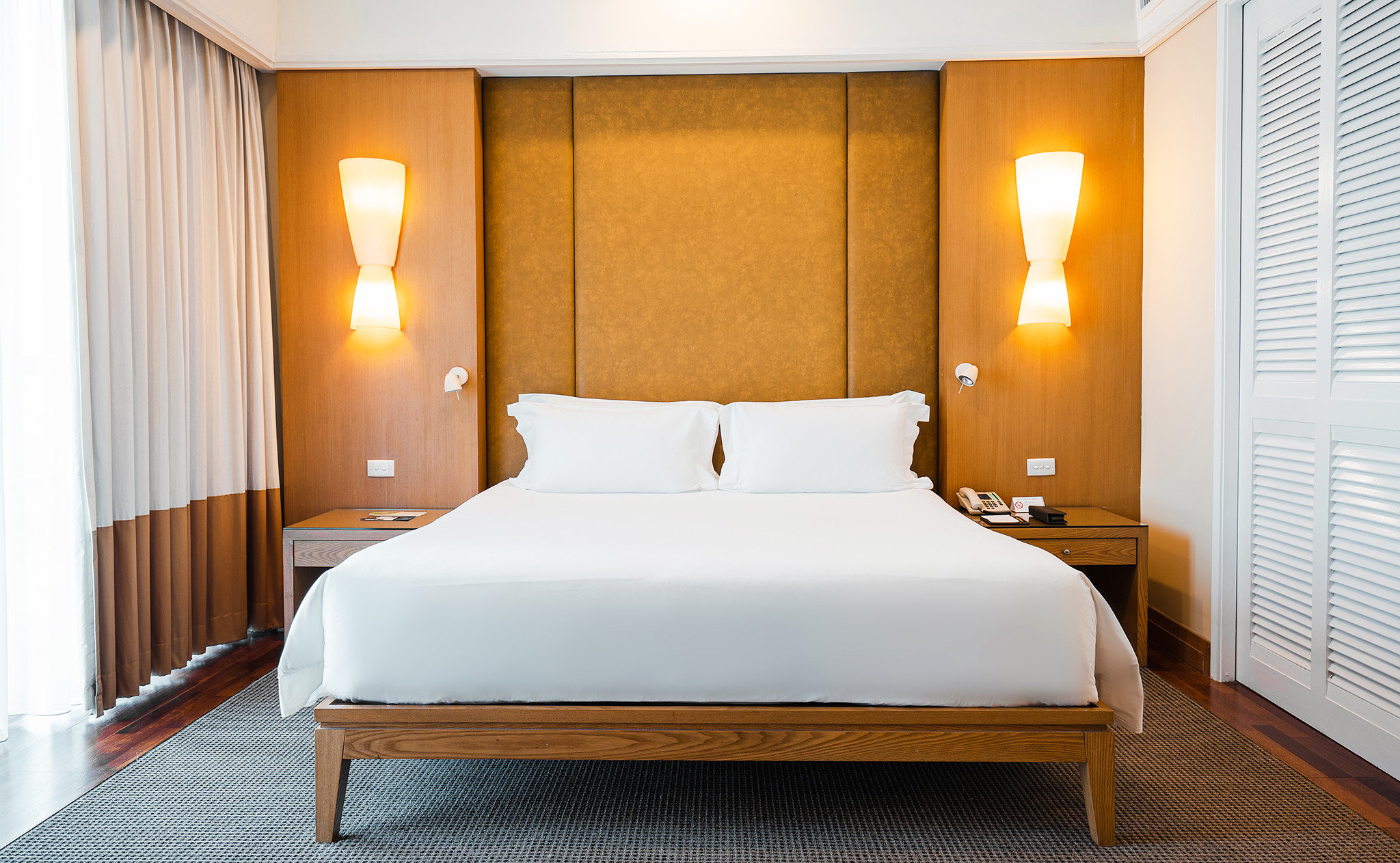 1 BEDROOM, RESIDENCE, KING BED
