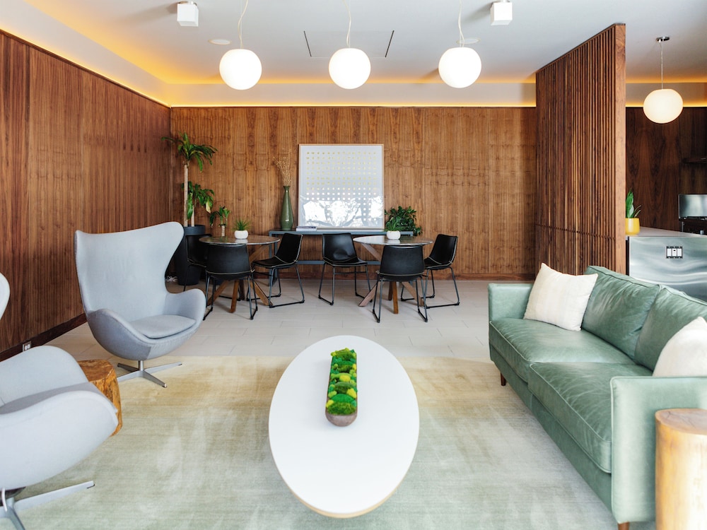 Frame Hotel - Treehouse (formerly Kimber Modern) 33/46