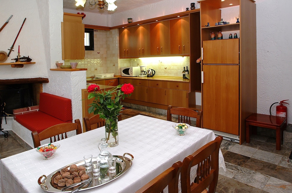 Stratos Villas 21/37