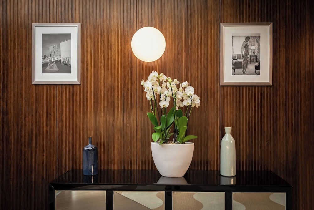 Hotel Ercilla de Bilbao, Autograph Collection 6/50