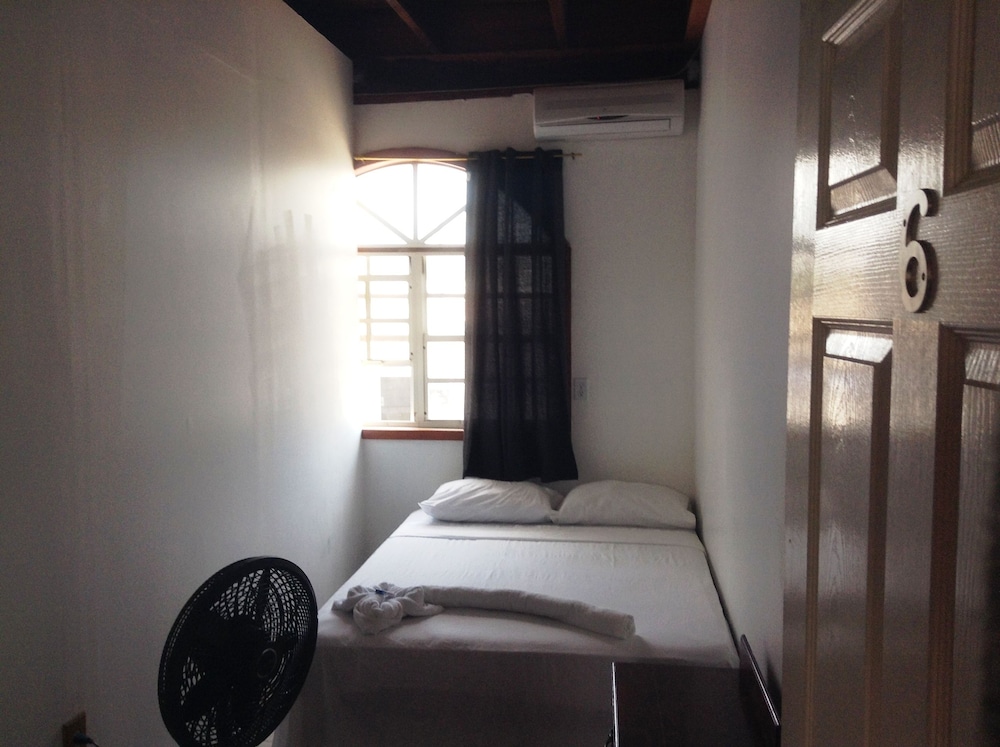 Amelia Guest House 11/25
