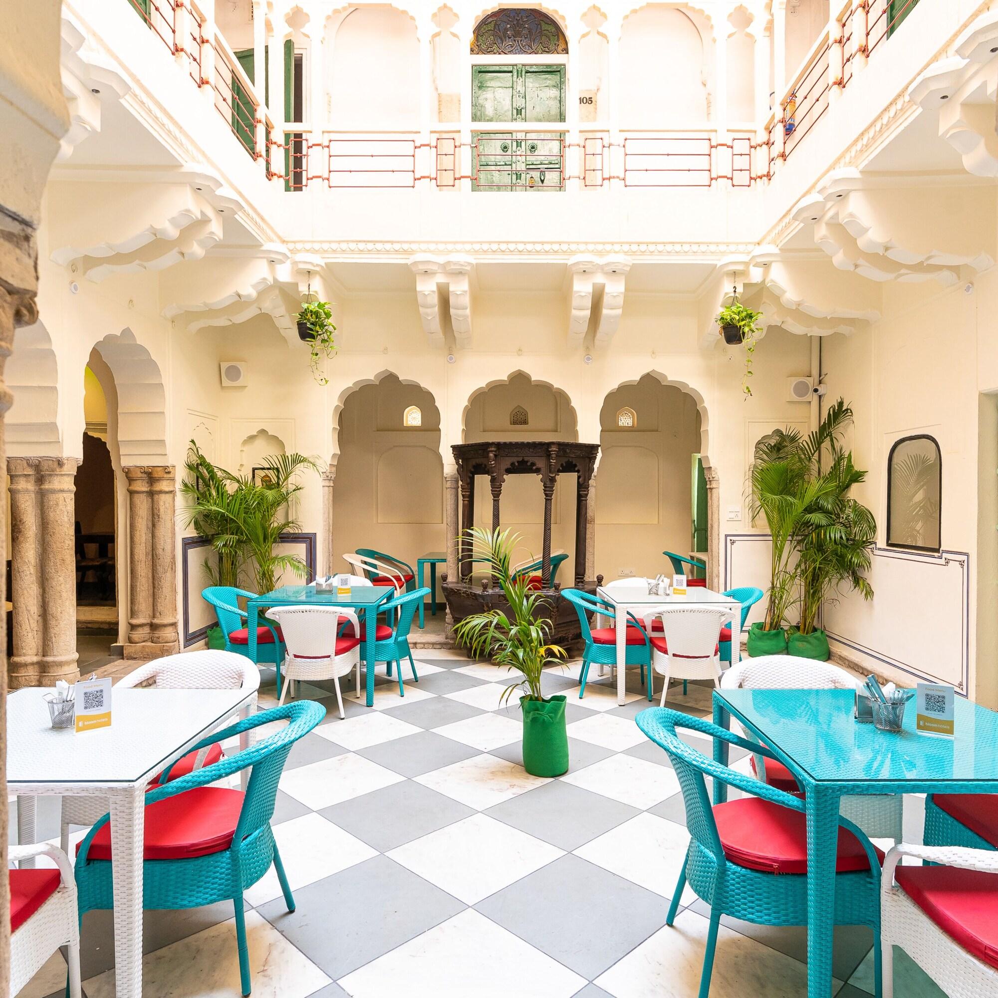 Bloom Boutique - Chelon Haveli 42/47