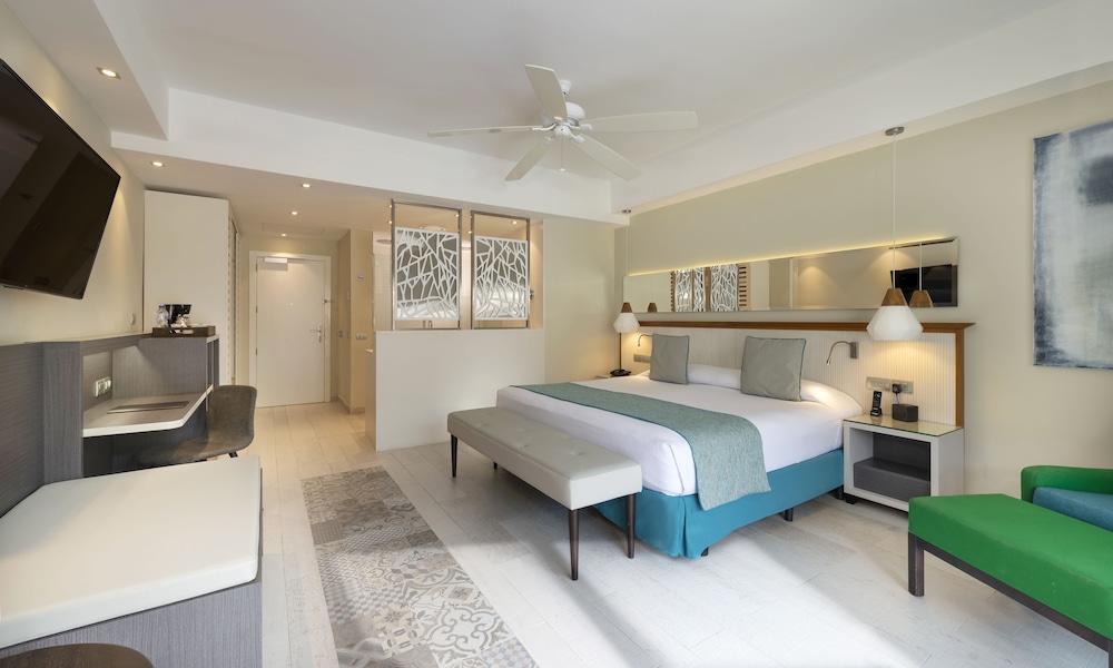 Catalonia Royal La Romana Adults Only All Inclusive 8/50