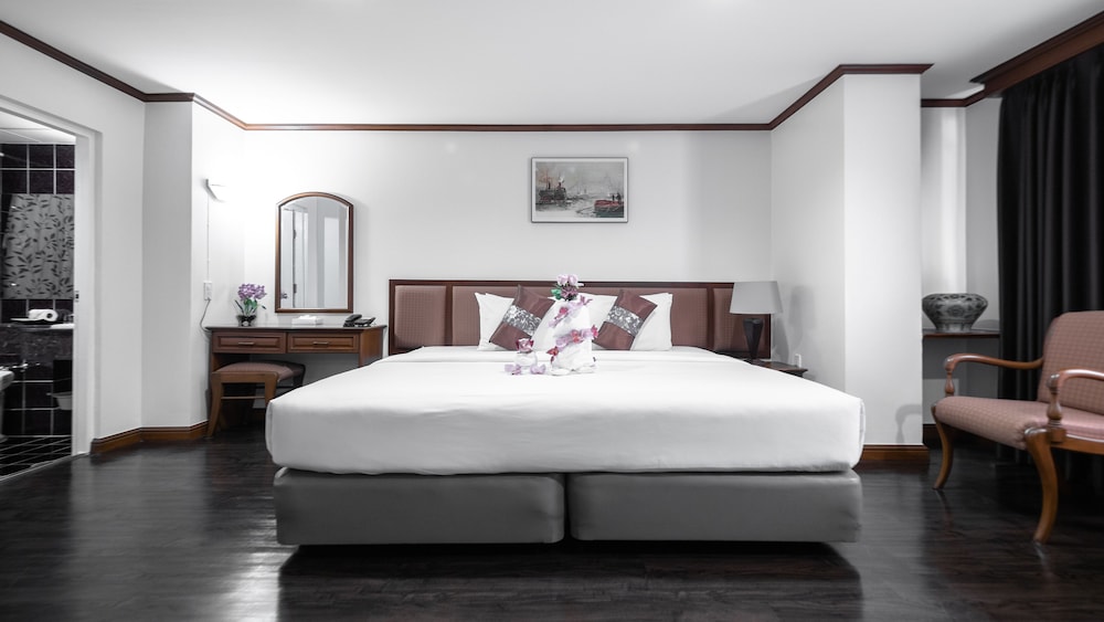 Yellow Ribbon Hills Boutique Suites 18/67