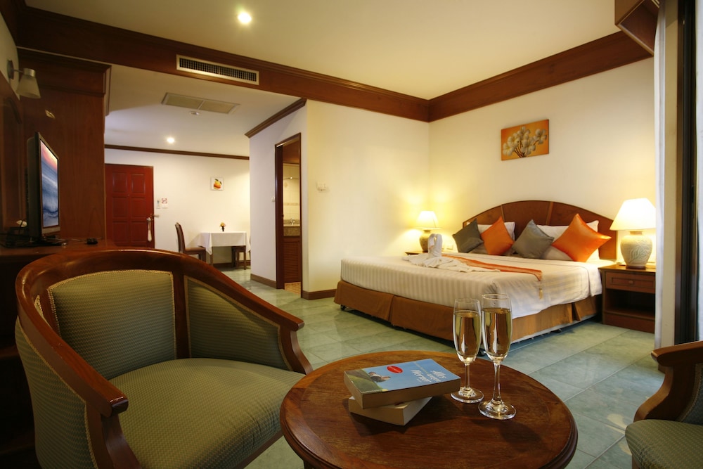 Jiraporn Hill Resort Patong Phuket 41/59