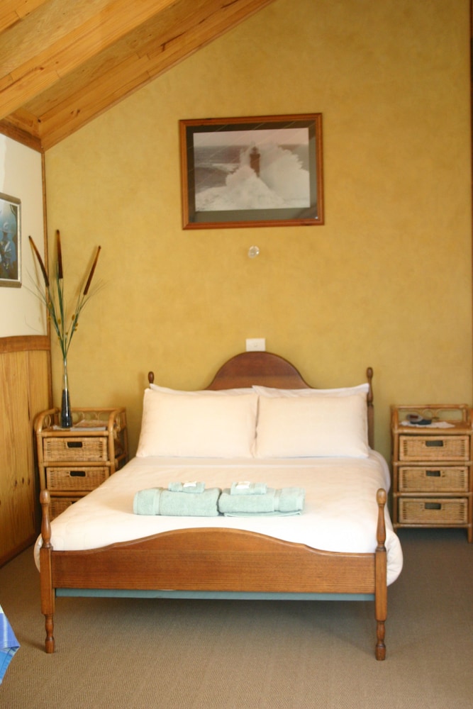 EASTERN REEF COTTAGES 15/56