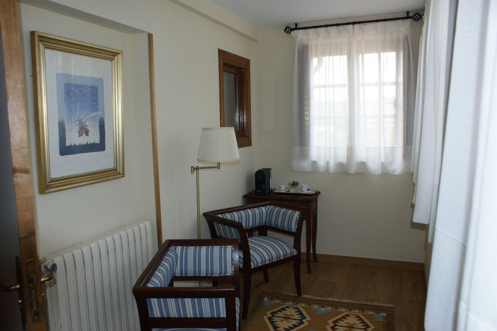 Hotel Colonial de Santillana 41/58
