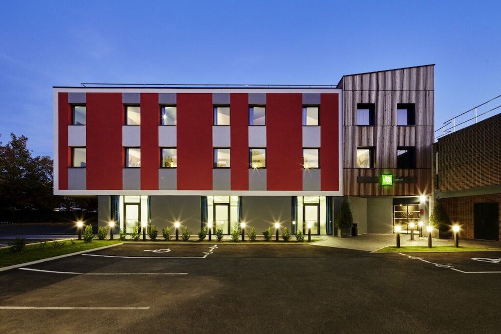 Ibis Styles Evry Lisses 3/48