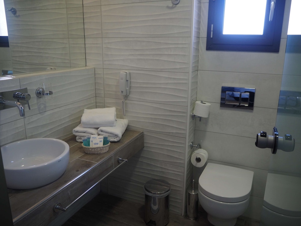 Cooee Kyknos Beach Hotel 74/75