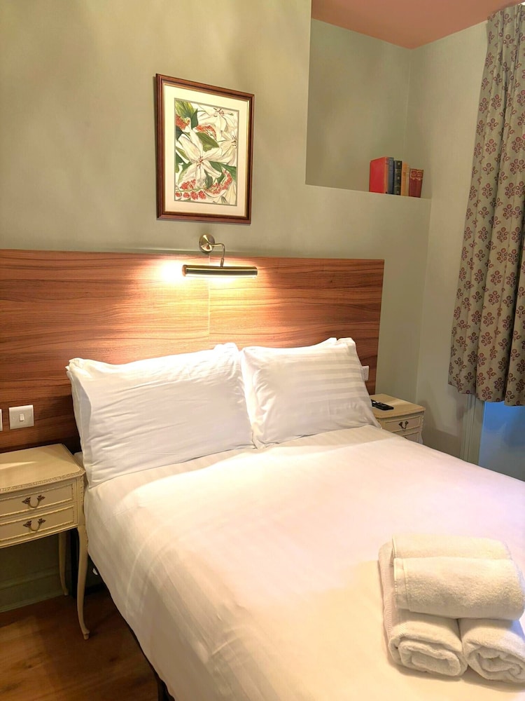 Norfolk Inn Paddington Hotel 25/50