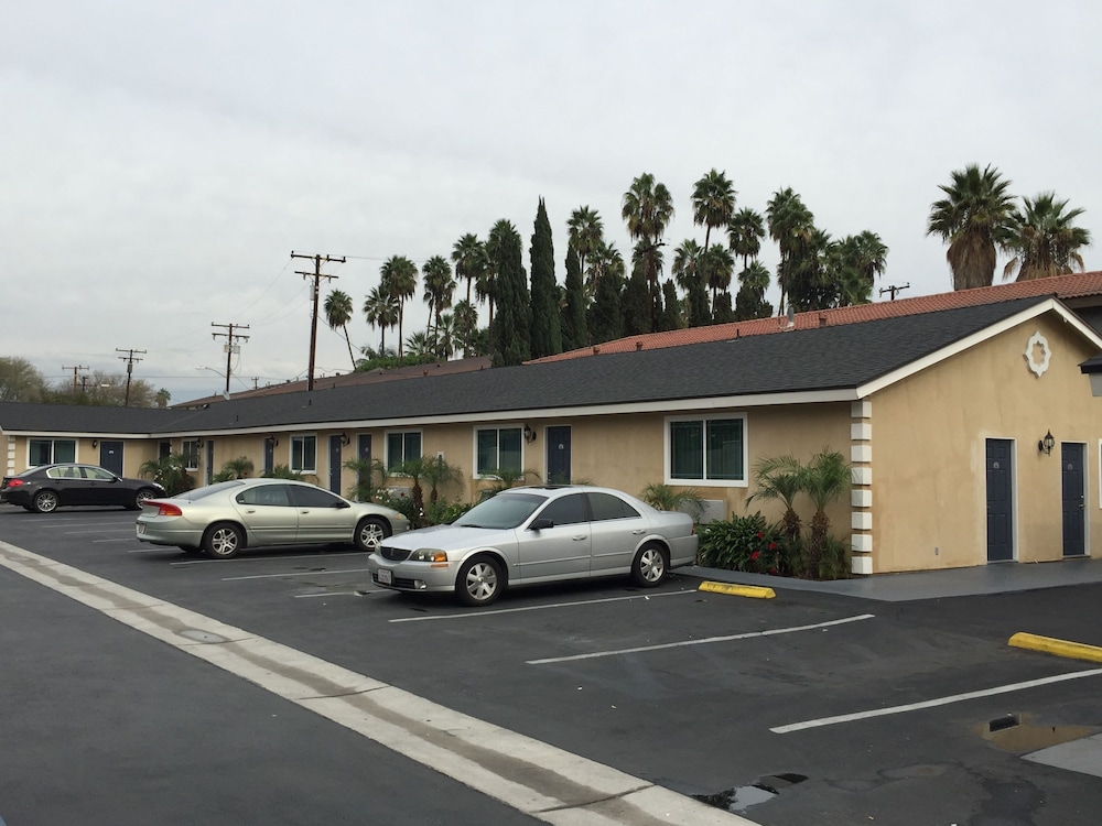 Walnut Inn & Suites 28/44