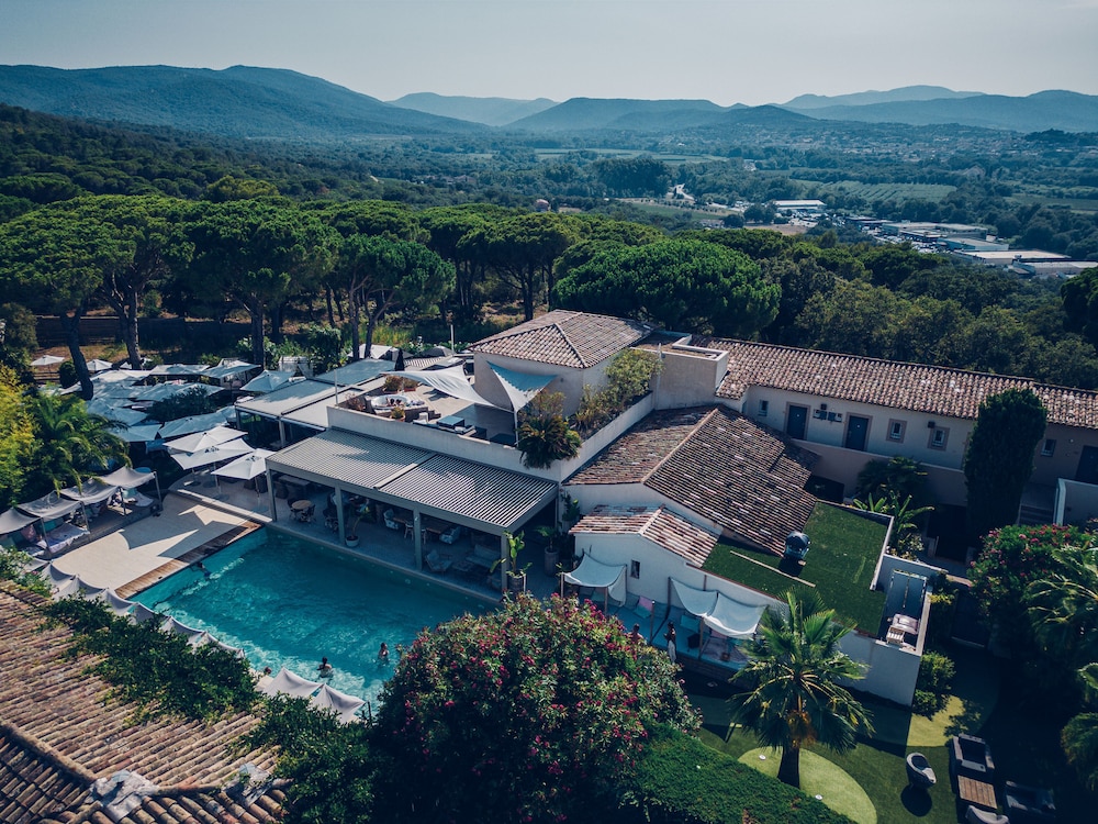 Hotel Font Mourier 64/74