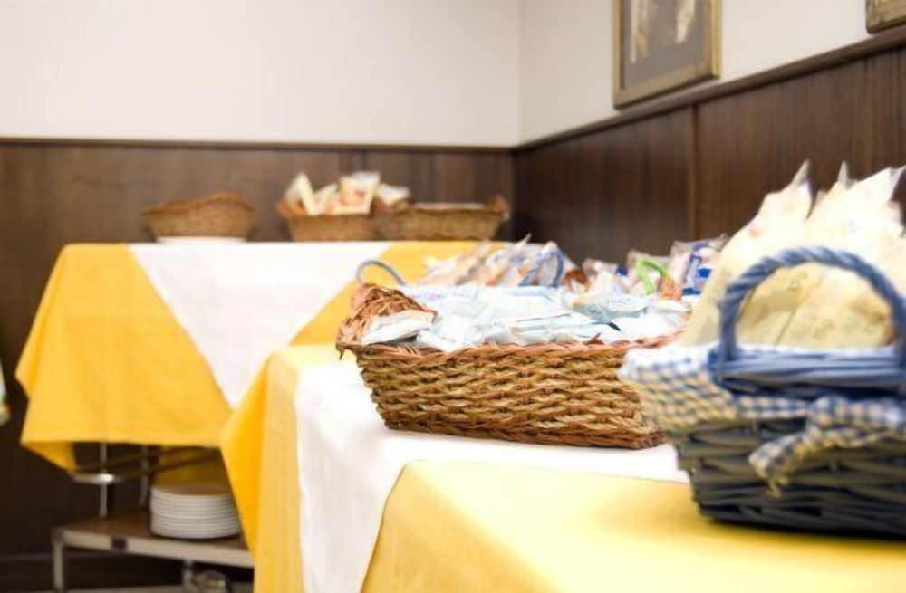 California Ariccia 18/25