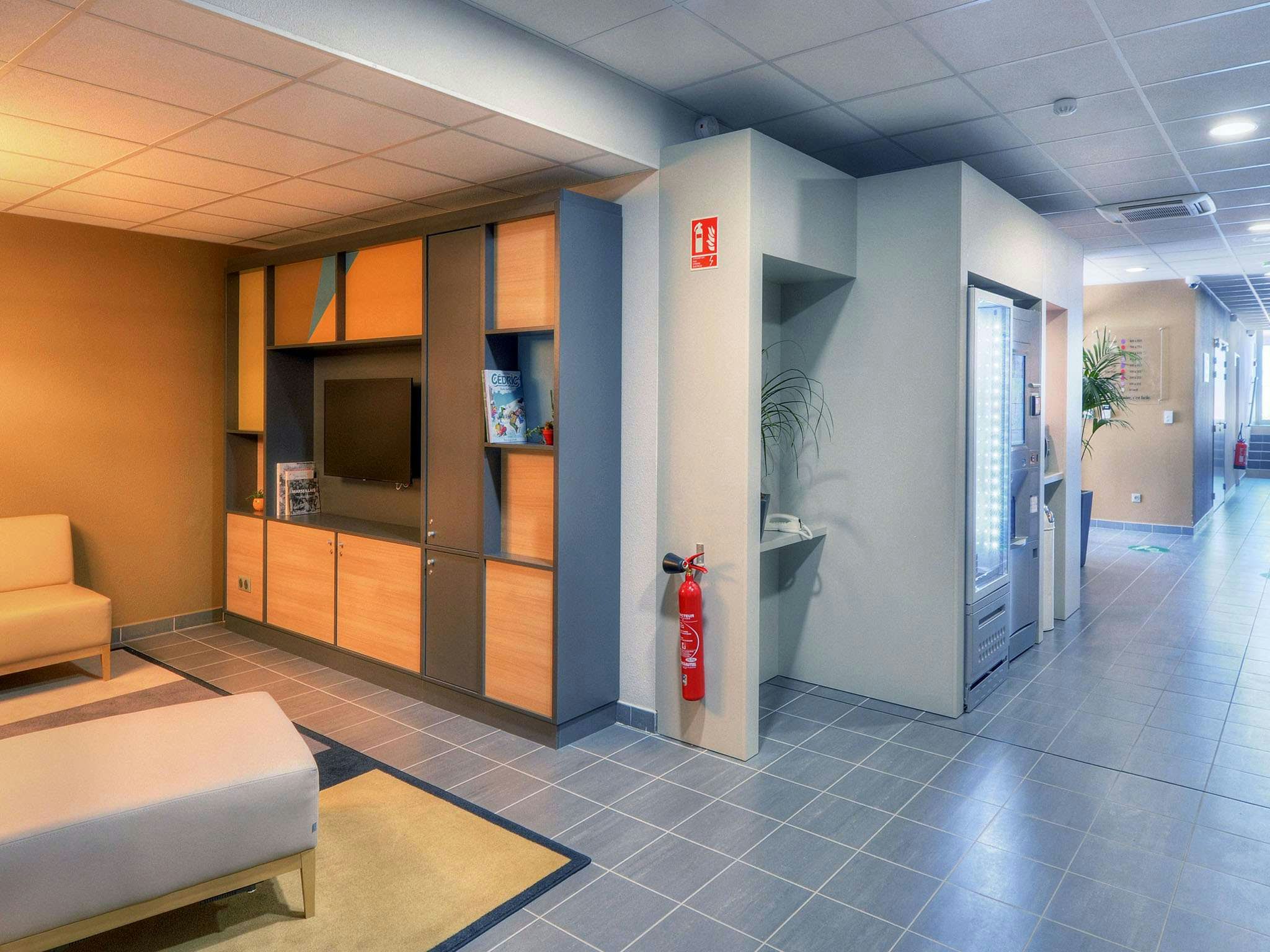 B&B Hotel Marseille Les Ports 9/13