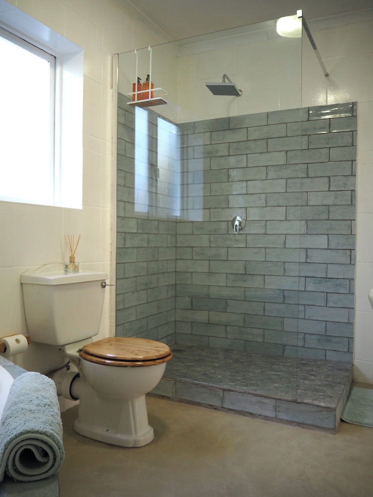 African Breeze Guesthouse 48/50