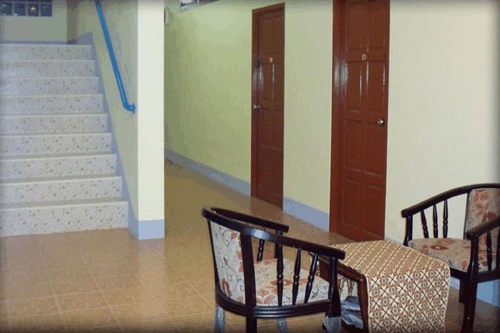 D's Corner & Guesthouse 15/19