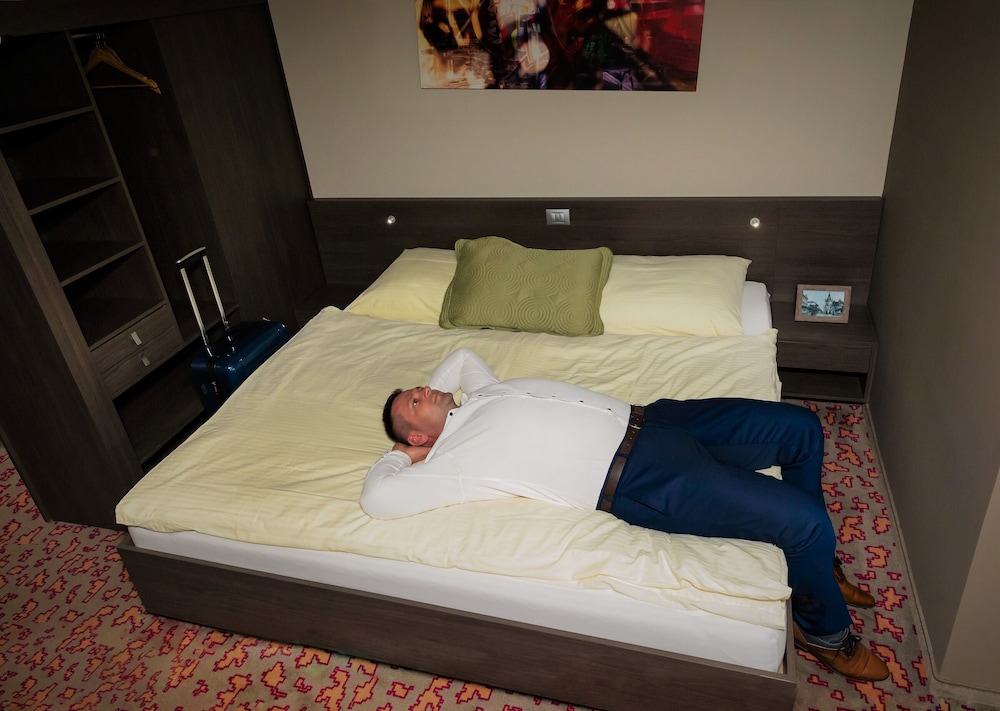 Kongres Hotel Roca 35/76