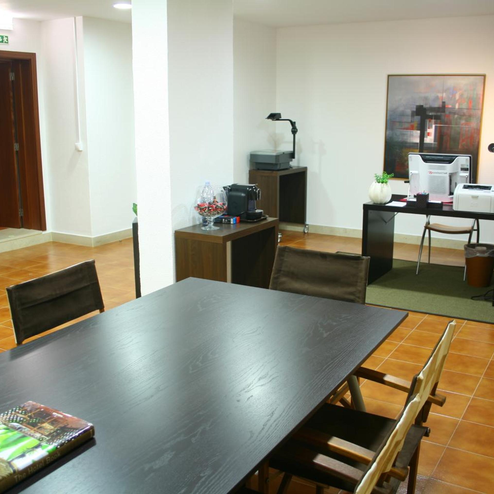 Hotel Dom Nuno 38/49
