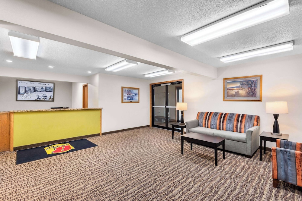 Super 8 by Wyndham Oelwein 33/47