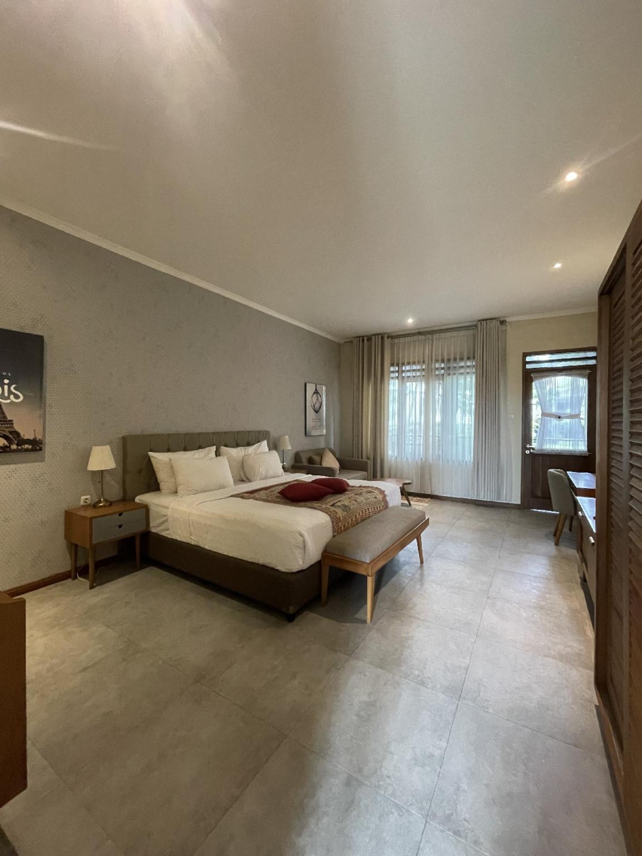 Sandalwood Boutique Hotel 5/21