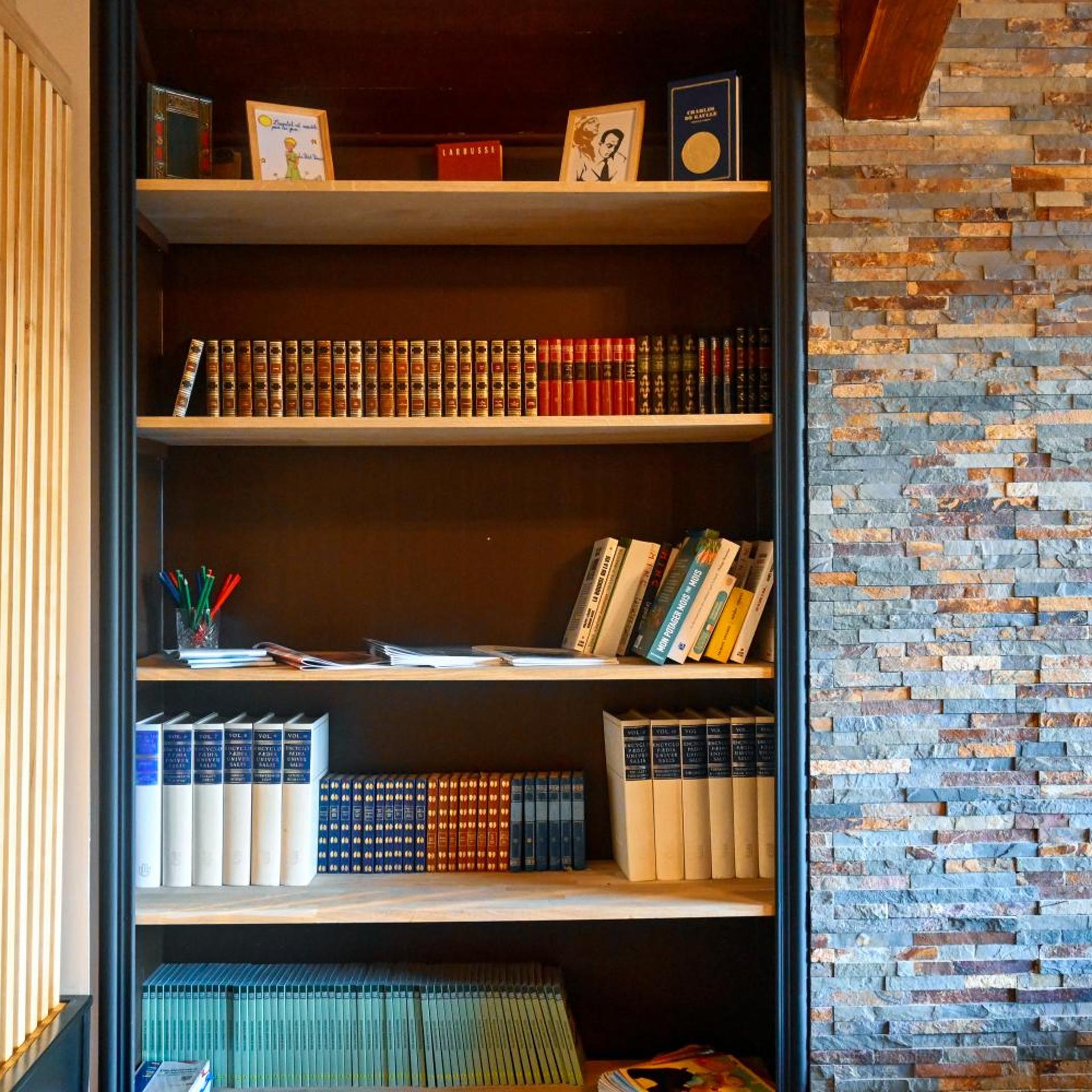 LOGIS HOTEL LE CLERMOTEL 2/21
