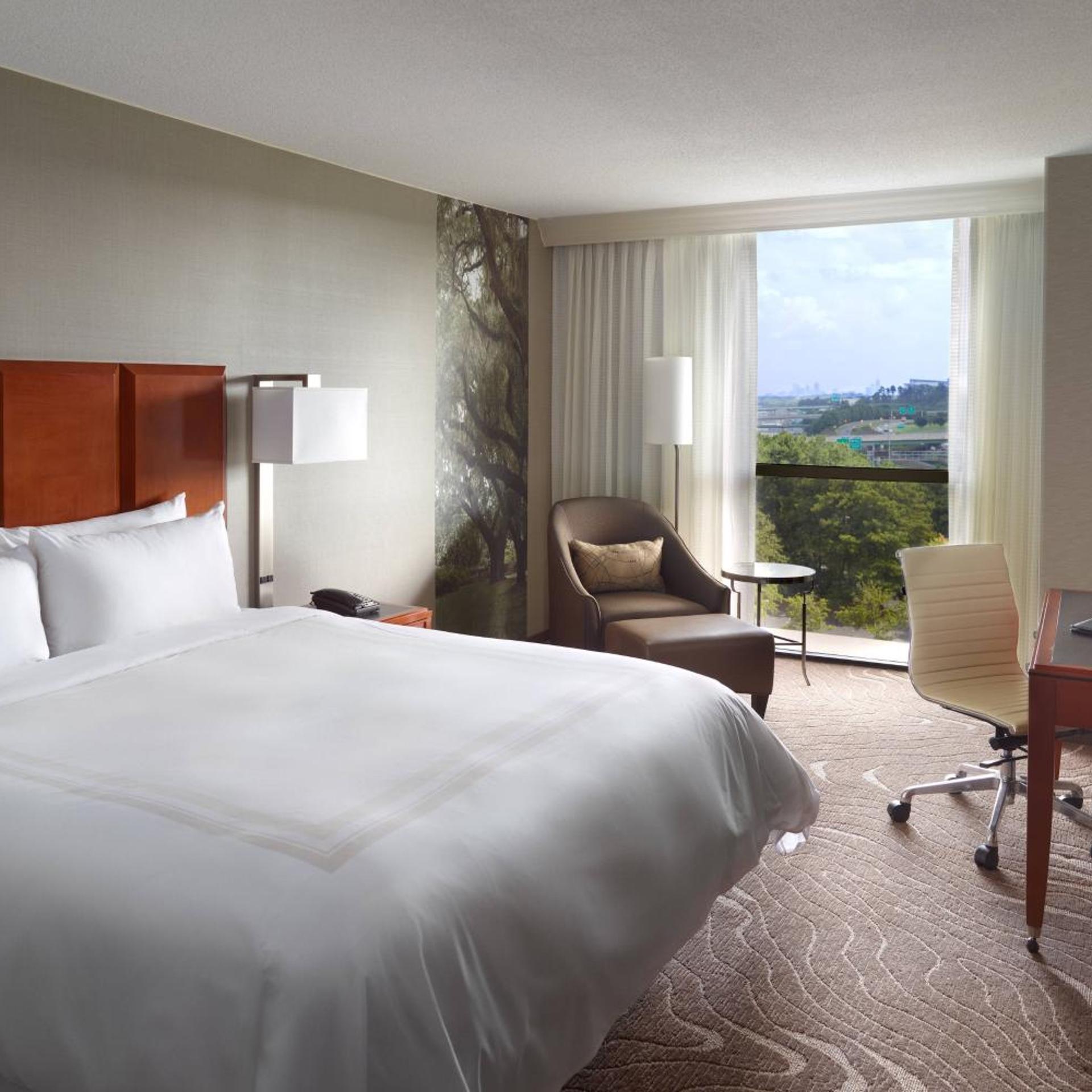 Room, King Bed, Concierge Level
