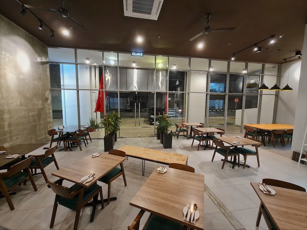 Swan Garden Resort Hotel 25/36