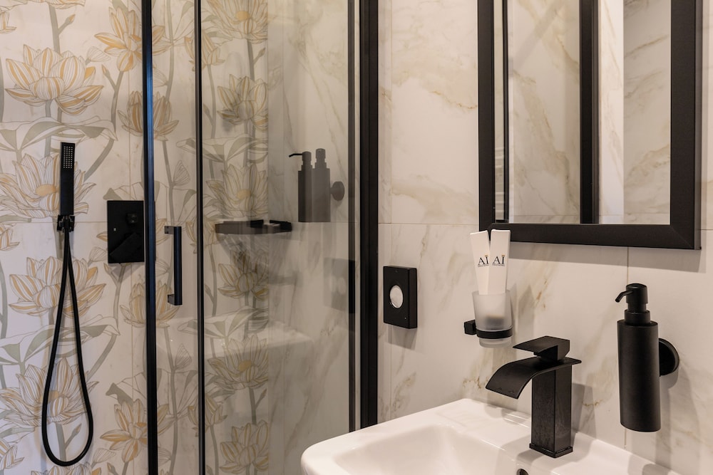 Aiello Hotels - Isola Design District 29/32